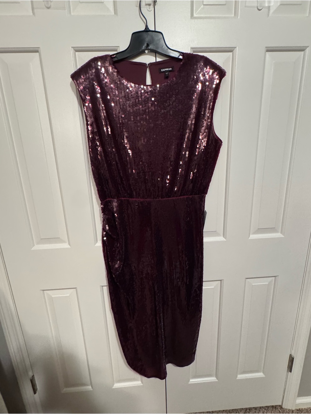 EXPRESS - Ruby Sequin Midi Dress - L